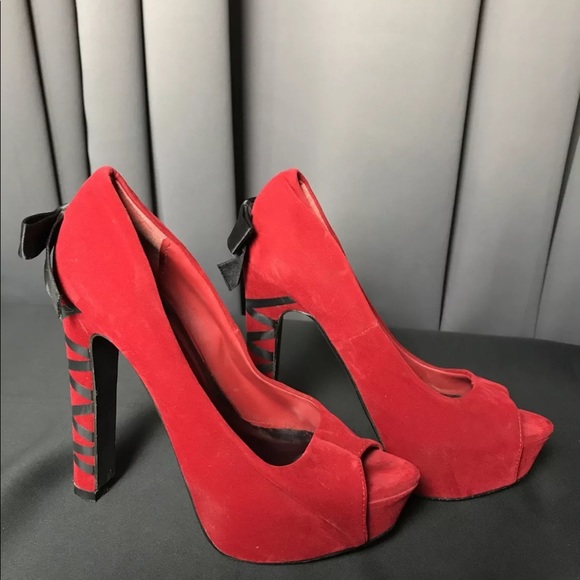 WOMENS Shi RED/BLACK Platform Heels SZ 5.5_477 - Picture 1 of 5